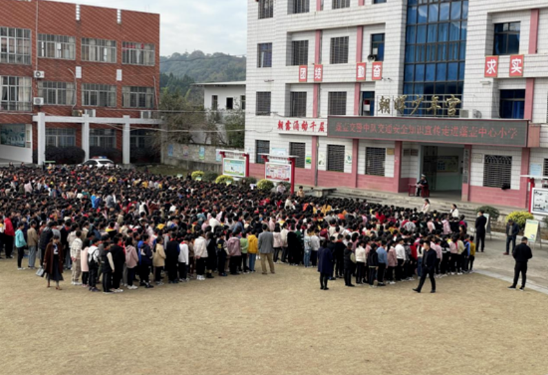 蓬壶交警中队深入蓬壶中心小学开展交通安全宣传教育活动