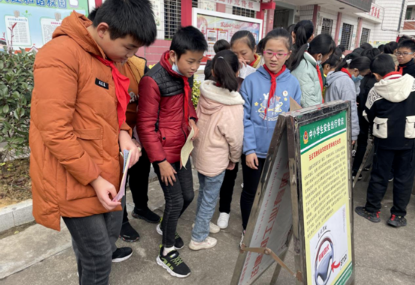 蓬壶交警中队深入蓬壶中心小学开展交通安全宣传教育活动