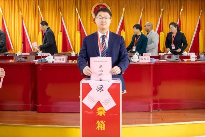 3a266b103cd3ca4a452bee141e3f5a12